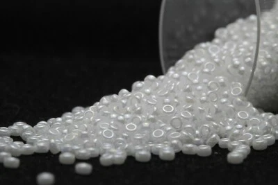 Miyuki Round Rocailles 15/0 Ceylon White Pearl Seed Beads RR-420 - Image 1 of 2