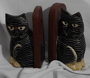 VIntage Pier 1 Wooden Black White Striped Cats Bookends Book Ends Cheshire - Picture 1 of 2