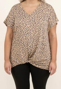 NEW - Womens Plus Size 3X Light Pink Cheetah Print Short Sleeve Boutique Top - Picture 1 of 13