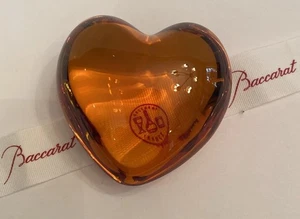 BACCARAT KRISTALL 3" BERNSTEIN AUFGEBLÄHTES HERZ BRIEFBESCHWERER & BAND SIGNIERT HERGESTELLT IN FRANKREICH - Bild 1 von 13