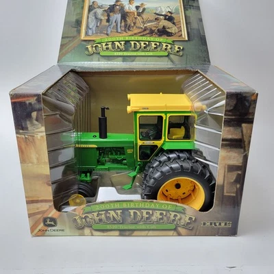 ERTL John Deere 4520 Tractor With Cab 200th Birthday Edition 1/16 NIB - Image 1 of 4