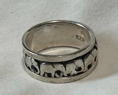 Sterling Silver Spinner Elephant Band Worry Ring 925 Marked Size 8 - Image 1 of 4
