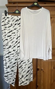 Ladies Cream Long Sleeve Batwing Top Satin Trousers Pyjamas Lounge Set Size 16 - Picture 1 of 8