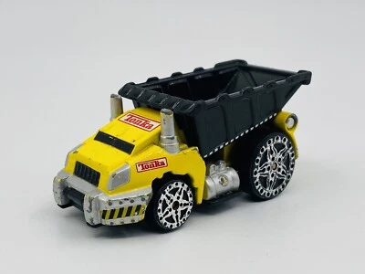 2005 MAISTO TONKA YELLOW MOD WHEELS DIECAST DUMP TRUCK 1:64 Scale Hasbro - Image 1 of 4