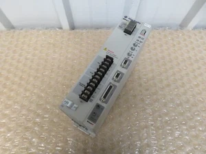 Allen-Bradley Ultra 3000 Servo Drive 2098-DSD-030-SE Ser B Ver 1.53 (19972) - Picture 1 of 3