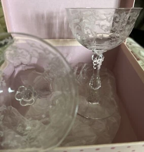 Fostoria Elegant Glass Crystal Navarre 2 Sherbet Tall Champagne , Or Cordial - Picture 1 of 3