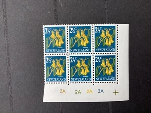 NEUSEELAND NHM PLATTENBLOCK - 1967 2 1/2c BILD Nr. 2A2A2A3A SG 848 - Bild 1 von 1