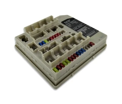 284B7AX615 Nissan Micra Note (03-10) carrocería principal unidad caja de fusibles y relés 7G9H21117 Foto 1 de 4