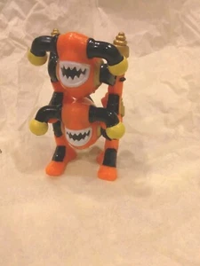 Micro Machines Vintage Z-bots 2 Jaw Breaker Figurines Two New Figurines - Picture 1 of 19