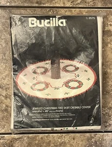 Bucilla Jeweled Christmas Wreaths Tree Skirt Table Center KIT 42in 3575 - Picture 1 of 6