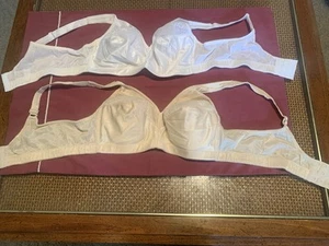 2 Exquisite Form Wireless Bras-Size 40B-Shiny Satin With Lace- Mocha & White - Picture 1 of 7