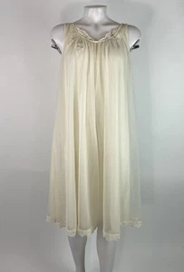 Shadowline Vintage Size Small Ivory Sleeveless Chiffon Overlay Short Nightgown - Picture 1 of 6