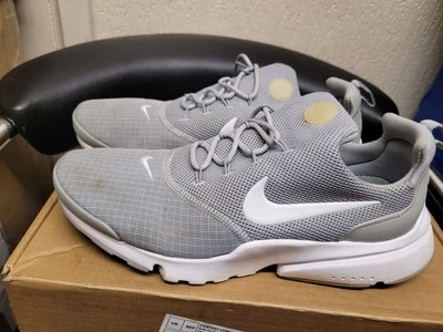 Nike Presto Fly Herren Sneaker In Wolf Grey Größe UK 7 - Bild 1 von 4