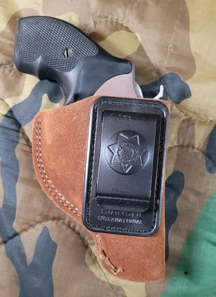 Bianchi Smith&Wesson J Frame Iwb Leather Right-hand Holster With Clip - Image 1 of 4