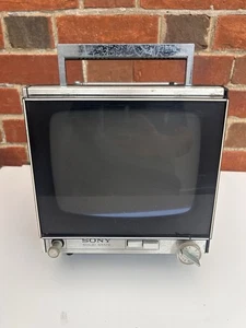 VINT. PROP SONY SOLID STATE TRANSISTOR TV RECEIVER MOD.9-90UB WORKING FAIR COND. - Picture 1 of 17