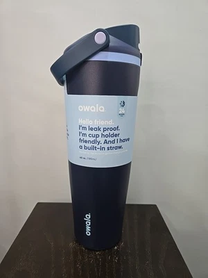 Бутылка для воды Owala FreeSip Sway из нержавеющей стали / 40 унций / цвет: Sea Captain  - Изображение 1 из 4