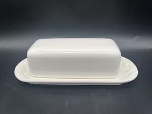 Pfaltzgraff Acadia White Covered Butter Dish (JP3013) - Picture 1 of 8