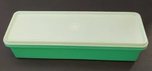 Tupperware Jadeite Mint Green Vintage Celery Keeper 892-1 With Lid 892-2 - Picture 1 of 3
