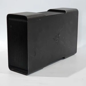 Caja de tarjeta gráfica externa para juegos Razer Core V2 RC21-0116 sin cable de alimentación - Imagen 1 de 6