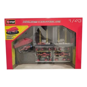 Burago FERRARI 1:43 Formula 1 Deluxe Pit Set - Garages / Pit Crew / 3 x F1 Cars - Picture 1 of 9