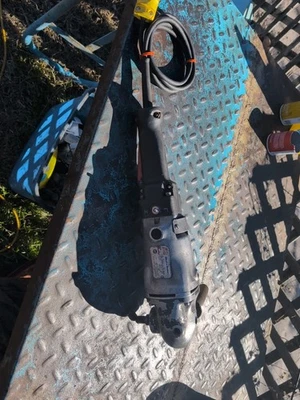 Pulidora Black And Decker 7" Cat nº99-4, Tipo A 7.5A/6.5A. Estados Unidos. Reparado. Foto 1 de 4