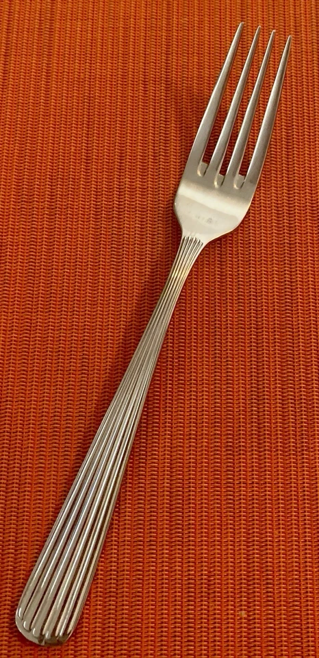 "Horquilla de cena Hoffritz Fascination patrón brillante 18/10 acero inoxidable 8"" China" Foto 1 de 4