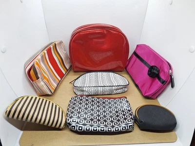 NUEVO, SIN USAR, SURTIDO Bolsas de Maquillaje Lancome Varios Tamaños y Colores Lote de 7 Foto 1 de 4