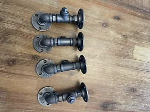 Regalhalter, Gusseisen, 4 Stück - Bild 1 von 2