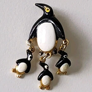 VTG Penguin With Babies Brooch Dangle Pin Black White Enamel Gold Tone Metal 80s - Picture 1 of 14