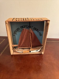 E4 Vintage Kapitän Peters Botter Boote aus Holland Holzboot Schiff Deko - Bild 1 von 10