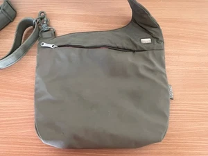 Pacsafe Crossbody Bag Slingsafe 200 GII 45140  RFID Anti-Theft Exomesh Black - Picture 1 of 10