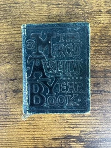 ANTIQUE 1905 MINIATURE EMBOSSED LEATHER GILT BOOK: THE MARCUS AURELIUS YEAR BOOK - Picture 1 of 12