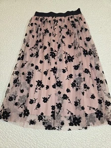 Rosa Tüll Midi Rock mit schwarzer Blumenapplikation Damen Gr. S launisch Goth Fee - Bild 1 von 8