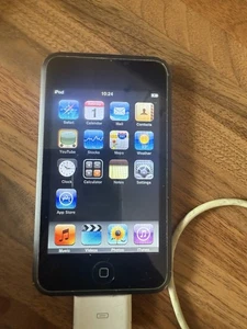 Apple iPod Touch - Picture 1 of 3