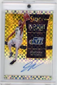 2018-19 Select Donovan Mitchell In Flight Signatures Gold Prizm Auto #'d 09/10 - Foto 1 di 2
