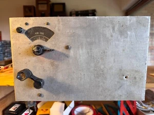 Unbekanntes, großes Gerät – Luftwaffe Empfänger? Panzer Radio?– 13,5kg #24.5H - Zdjęcie 1 z 24