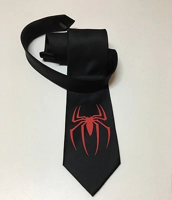 Corbata araña, divertida y fresca Foto 1 de 4