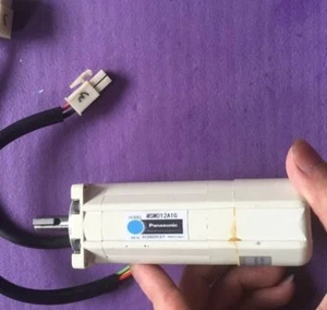 Nuevo Servomotor Panasonic MSM012A1G DHL Envío Rápido - Imagen 1 de 5