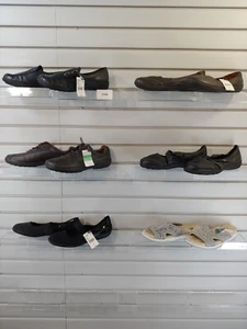 Lot of 6 Pair Womens shoes size 10 Heels Boots Flats Loafer Slipper Sandal 1125 - Picture 1 of 12