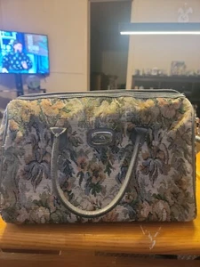 Vintage JORDACHE Neutral Beige Colors Floral Tapestry Luggage Overnight Bag - Picture 1 of 16