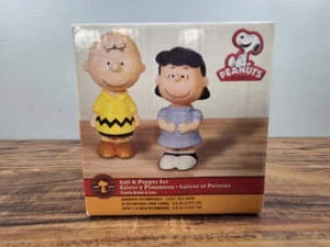 PEANUTS Charlie Brown and Lucy Salt & Pepper Shakers Gibson NEW in Box - Picture 1 of 7
