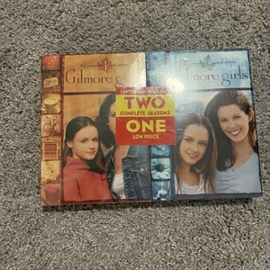 Brand New Gilmore Girls Seasons 1 & 2 DVD Value Pack Set Sealed - Imagen 1 de 3