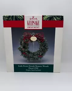 Hallmark Andenken Ornament Little Frosty Friends Erinnerungskranz datiert 1990 - Bild 1 von 4