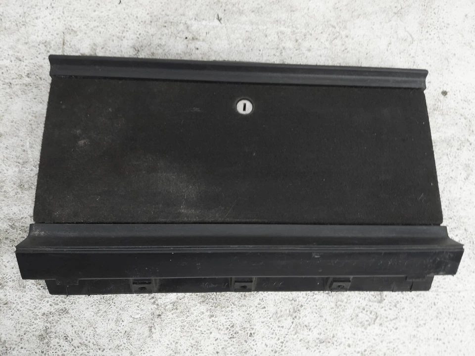 Toyota Mr2 1991-1993 equipamiento de pasajeros embellecedor tapa embellecedor 64391-17020 - OEM Foto 1 de 4