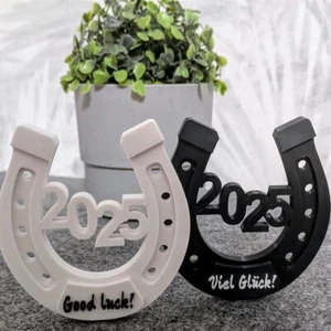 2025 Happy New Year Ornament Creative Horseshoe Shape Decoration Farm Ornaments - Picture 1 of 12