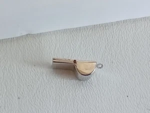 STERLING SILBER 925 BLASPFEIFE CHARM 1/2 ZOLL GRÖSSE WINZIG FÜR ARMBAND SCHÖN - Bild 1 von 5