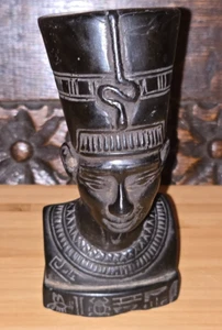 Estatua Adorno Egipcio Nefertiti 12cm Resina Negra Reina Africana - Imagen 1 de 6