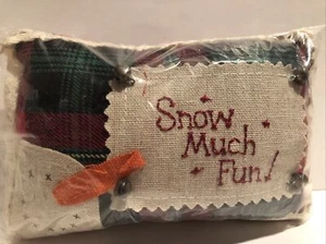 Transpac - Mini Almohada Decorativa Adorno - "¡Nieve muy divertida!"-incluye juego de 6 - Imagen 1 de 3