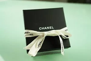 Chanel Euro Italy B22 CC Logo Pearl Crystal Earrings Ear Rings Box Mint Unused - Picture 1 of 17