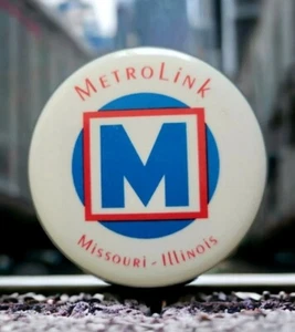 Vintage RAILROAD METRO-LINK MISSOURI ILLINOIS Pin back Button Rare - Picture 1 of 3